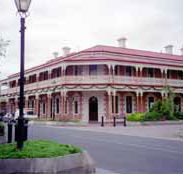 Jens Town Hall Hotel - Accommodation Melbourne