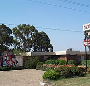 Coach Lamp Motel - Accommodation Melbourne