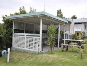 Ballymena Holiday Units - Accommodation Melbourne 3