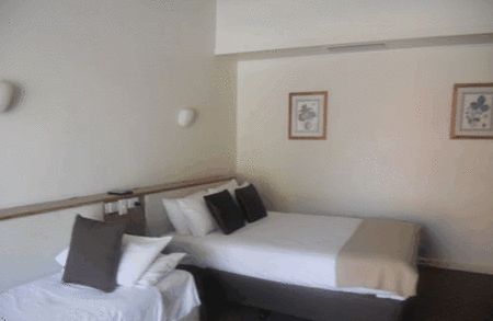 Burkes Hotel Motel - Accommodation Melbourne