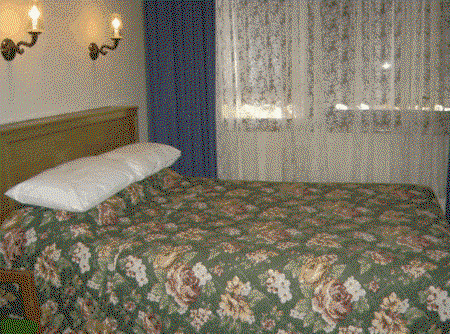 Burkes Hotel Motel - Accommodation Melbourne 3