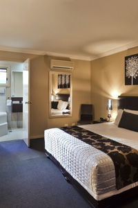 Ambassador On Ruthven - Toowoomba - Melbourne 4u 1