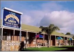 Lakes Jakaranda Holiday Units - Accommodation Melbourne 1