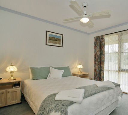 Summerfield Studio Apartments - Melbourne 4u 2