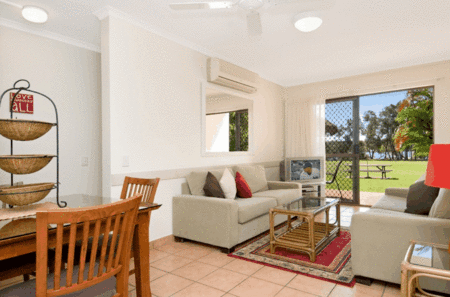 Cayman Quays - Accommodation Melbourne