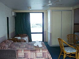 West Burleigh QLD Accommodation Melbourne