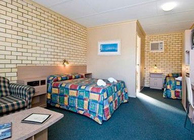 Econo Lodge Fraser Gateway - Accommodation Melbourne 0