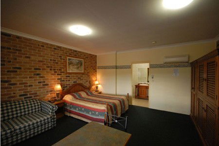 Country Gardens Motor Inn - Accommodation Melbourne 3