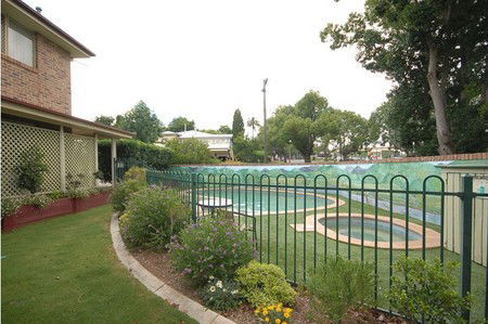 Country Gardens Motor Inn - Accommodation Melbourne 5