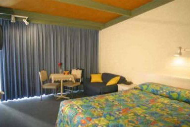 Kingfisher Motel - Accommodation Melbourne 0