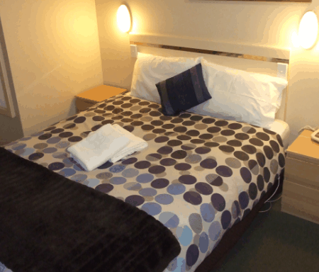 Lilac City Motor Inn & Streakhouse - Accommodation Melbourne 2