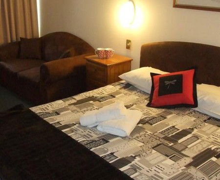 Lilac City Motor Inn & Streakhouse - Accommodation Melbourne 4