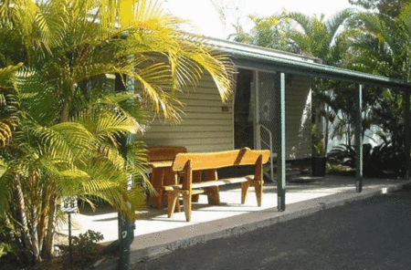 Cane Village Holiday Park - Accommodation Melbourne 1