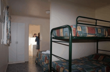 Cane Village Holiday Park - Accommodation Melbourne 2