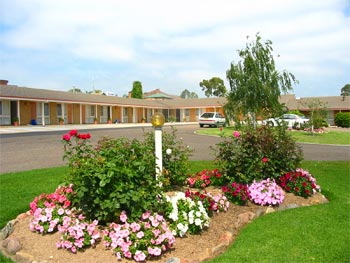 Bega Village Motor Inn - Accommodation Melbourne 0