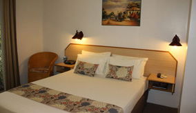 Colonial Village Motel - Accommodation Melbourne 1