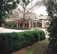 The Lodge Country House - Accommodation Melbourne