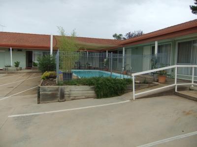 Country Comfort Cowra Countryman Motor Inn - Accommodation Melbourne 3
