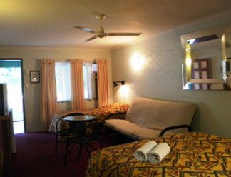 Beerwah Glasshouse Mountains Motel - Accommodation Melbourne 1