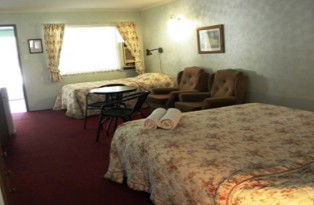 Beerwah Glasshouse Mountains Motel - Accommodation Melbourne 3