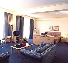 Chifley On South Terrace - Accommodation Melbourne 1