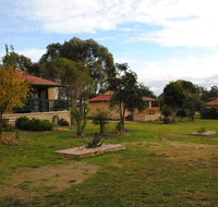 Lakes Entrance Country Cottages - Accommodation Melbourne