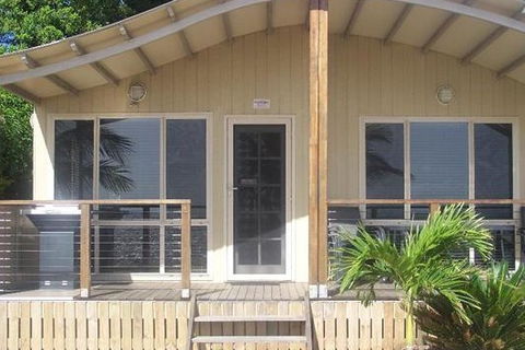 BIG4 Rollingstone Beach Caravan Resort - Accommodation Melbourne 1