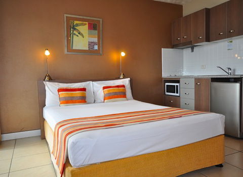 Waters Edge The Strand - Townsville - Accommodation Melbourne 1