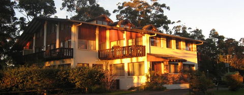 Chalet Swisse Spa Retreat - Accommodation Melbourne 4