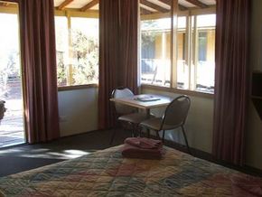Desert Oaks Resort - Melbourne 4u 7