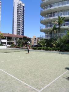 Surfers Mayfair - Accommodation Melbourne 7