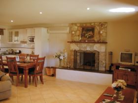 Sherwood Cottages Country Retreat - Accommodation Melbourne 0