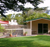 Shiralea Country Cottage - Accommodation Melbourne