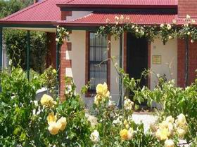 Wine And Roses Bed And Breakfast - Melbourne 4u 0
