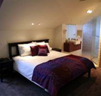 Merlot  Verdelho - Accommodation Melbourne
