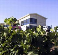Mt Surmon Wines The Retreat - Accommodation Melbourne