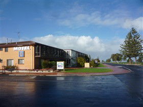 Lacepede Bay Motel And Restaurant - Accommodation Melbourne 0