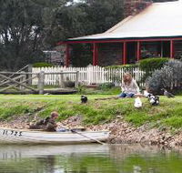 Stonewell Cottages and Vineyards - Accommodation Melbourne