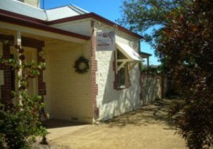 Wild Berry Cottage - Melbourne 4u 2