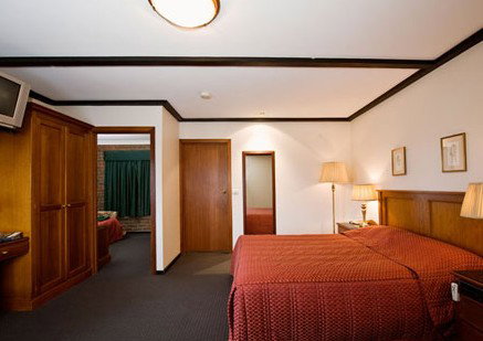 Mick O'Shea's Irish Pub And Motel - Accommodation Melbourne 2