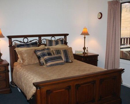 River Shack Rentals - The River Classic - Accommodation Melbourne 3