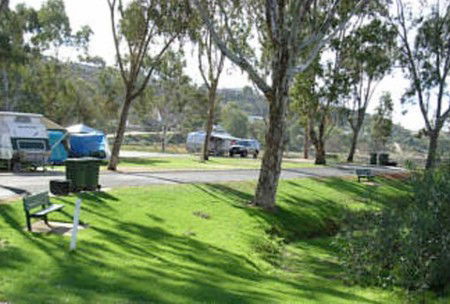 Mannum Caravan Park Cabins - Melbourne 4u 1