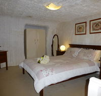 Underground Bed and Breakfast - Accommodation Melbourne