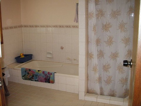 The Folly Holiday Home - Accommodation Melbourne 3