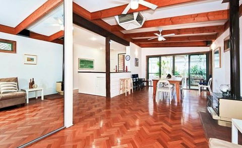 Sea Sand And Scrub Holiday House - Accommodation Melbourne 8