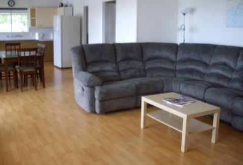 Riverfront Holiday House - Accommodation Melbourne 0