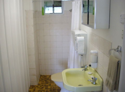 Riverfront Holiday House - Accommodation Melbourne 8