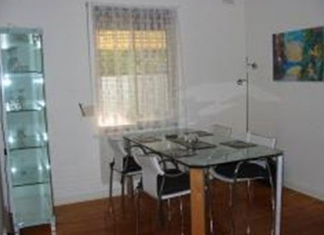 The Birches - Accommodation Melbourne 6