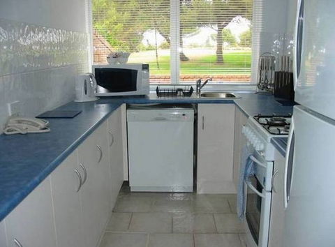 Lake Shore Apartment - Accommodation Melbourne 3