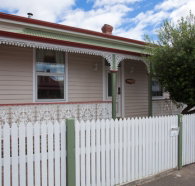 Newdegate House - Accommodation Melbourne